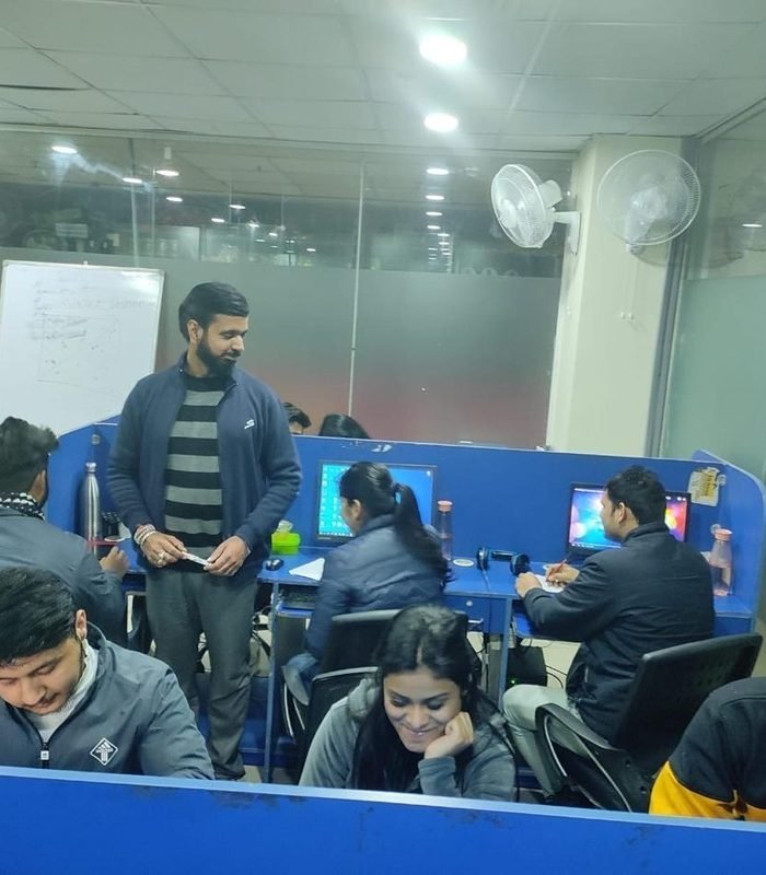 course-student-12
